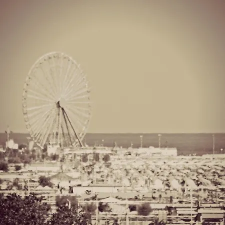 ホテル Alisei Palace リミニ