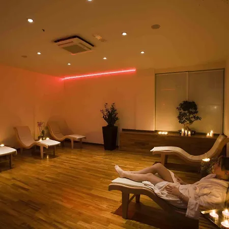 Alisei Palace Отель Римини