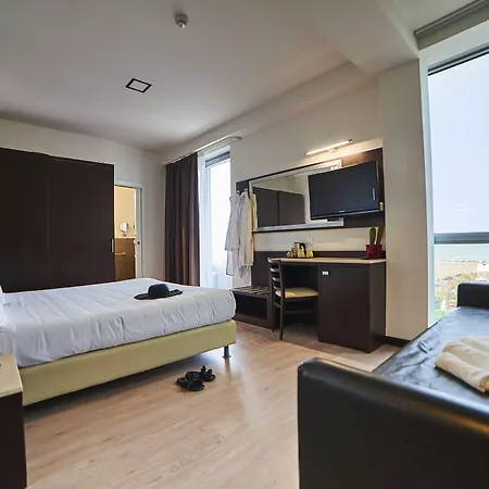 Alisei Palace Отель Римини